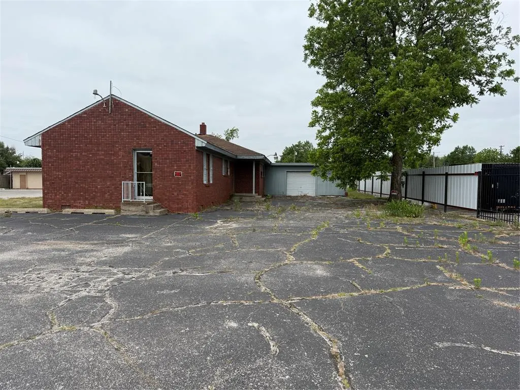 Photo 3 — 4205 N Meridian Avenue, Oklahoma City, OK 73112