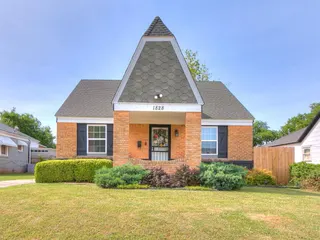 Sold home at 1828 NW 37th Street