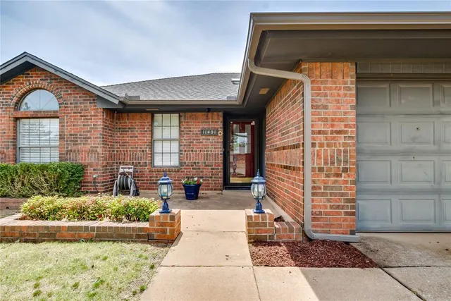Photo 3 — 11401 Wallace Avenue, Oklahoma City, OK 73162