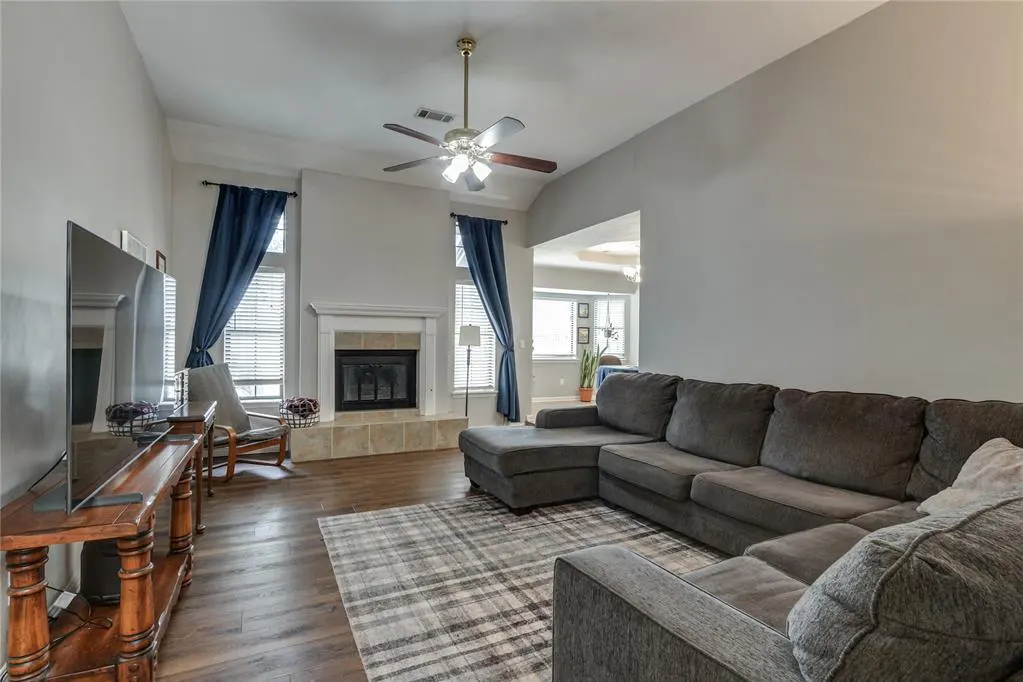 Photo 4 — 11401 Wallace Avenue, Oklahoma City, OK 73162
