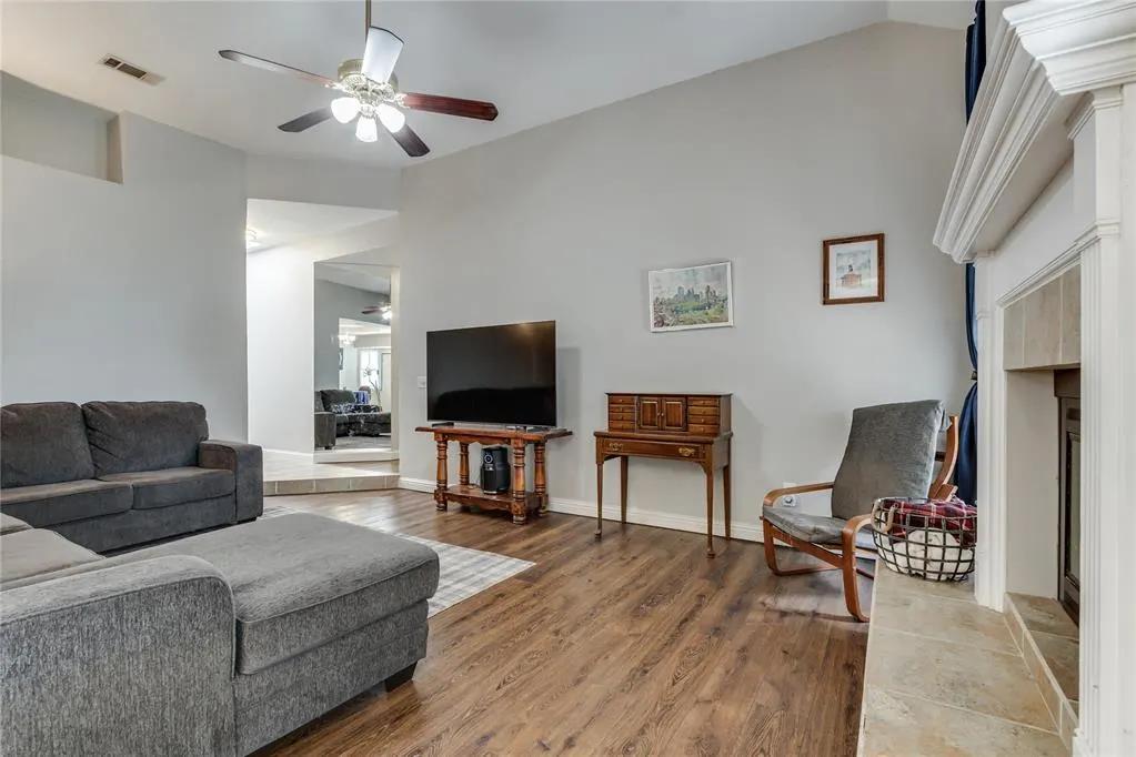 Photo 9 — 11401 Wallace Avenue, Oklahoma City, OK 73162