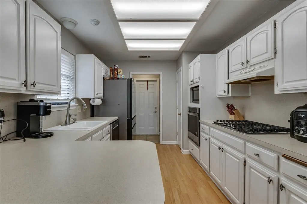 Photo 17 — 11401 Wallace Avenue, Oklahoma City, OK 73162