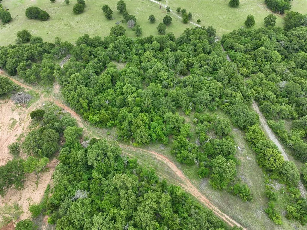 Photo 4 — 1996 County Road 1556, Rush Springs, OK 73082