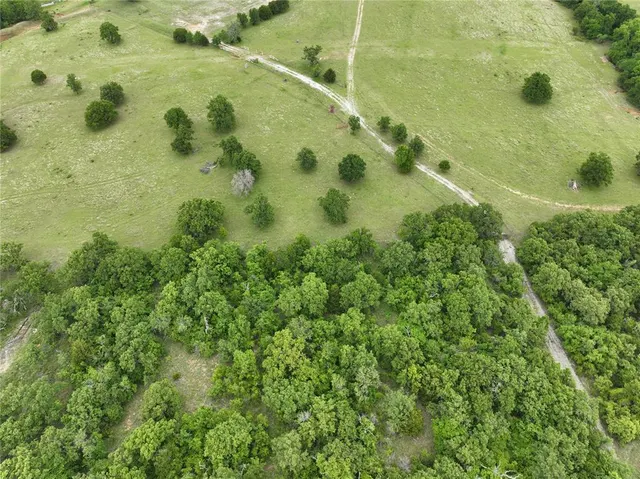 Photo 8 — 1996 County Road 1556, Rush Springs, OK 73082
