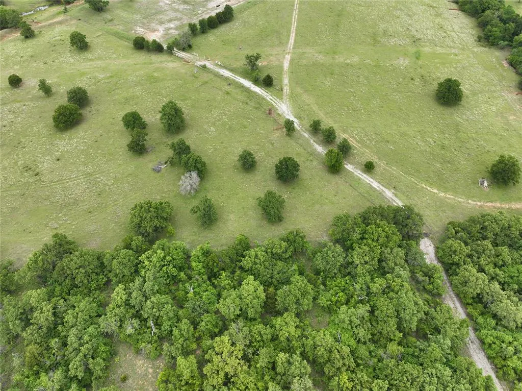 Photo 9 — 1996 County Road 1556, Rush Springs, OK 73082