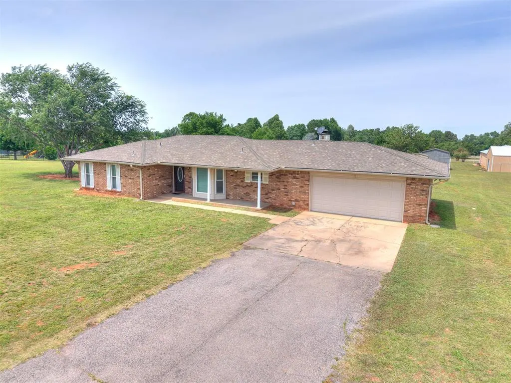 Photo 14 — 2320 Tecumseh Road, Blanchard, OK 73010