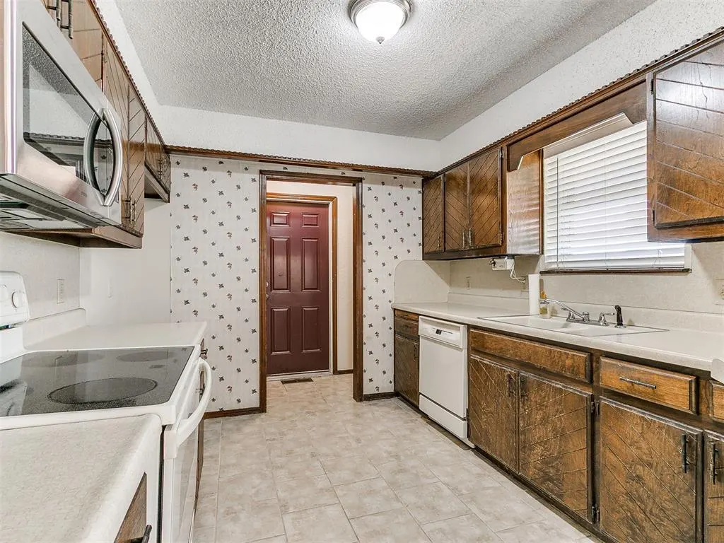 Photo 42 — 2320 Tecumseh Road, Blanchard, OK 73010
