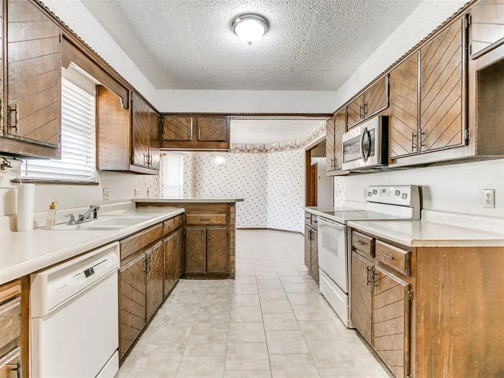 Photo 47 — 2320 Tecumseh Road, Blanchard, OK 73010