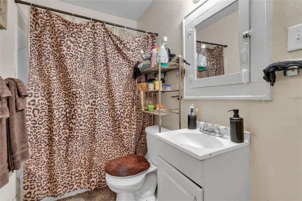 Photo 13 — 2104 NE 23rd Street, Oklahoma City, OK 73111