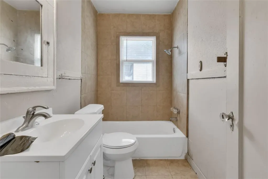 Photo 14 — 2104 NE 23rd Street, Oklahoma City, OK 73111