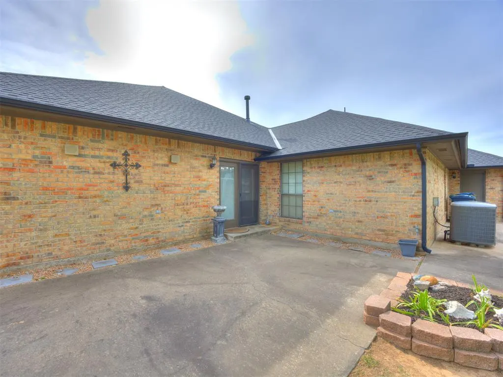 Photo 49 — 10460 SE 57th Street, Oklahoma City, OK 73150