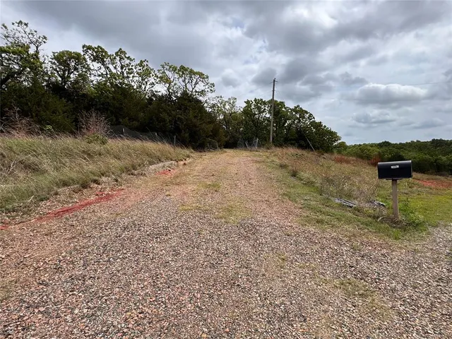 Photo 4 — 29887 Pottawatomie Road, Macomb, OK 74852