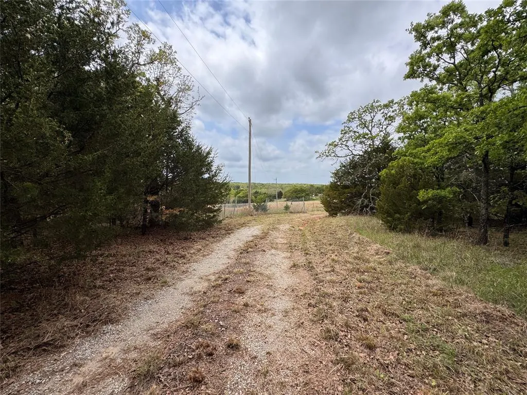 Photo 8 — 29887 Pottawatomie Road, Macomb, OK 74852