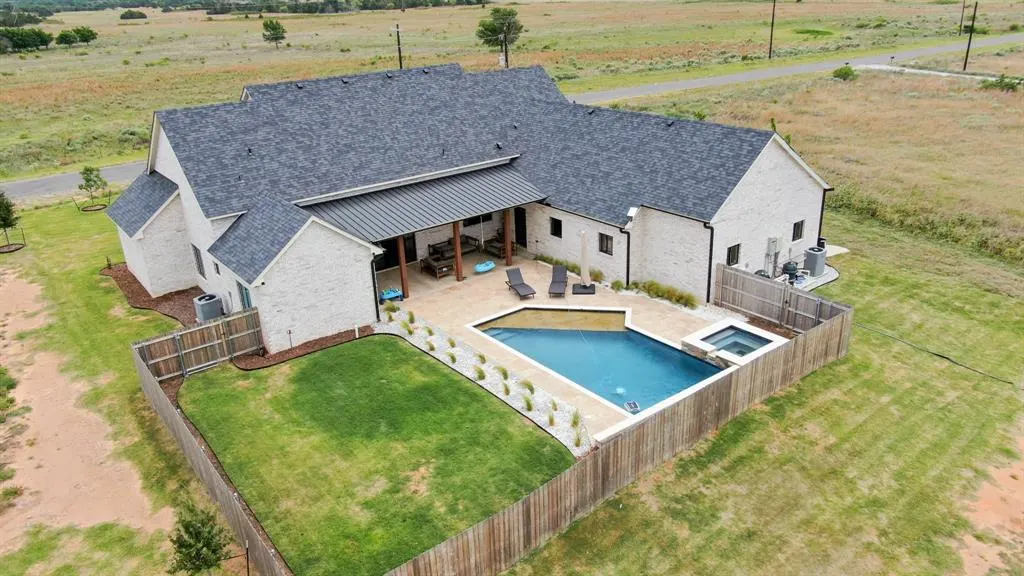Photo 43 — 15517 S County Road 206, Blair, OK 73526