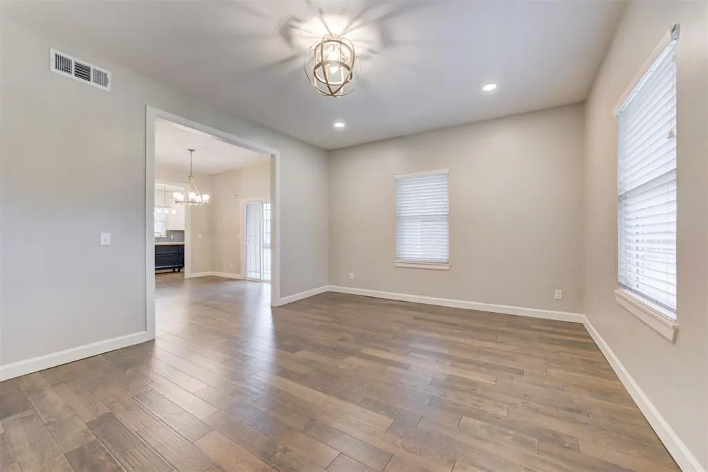 Photo 5 — 1502 W Cleveland Avenue, Guthrie, OK 73044