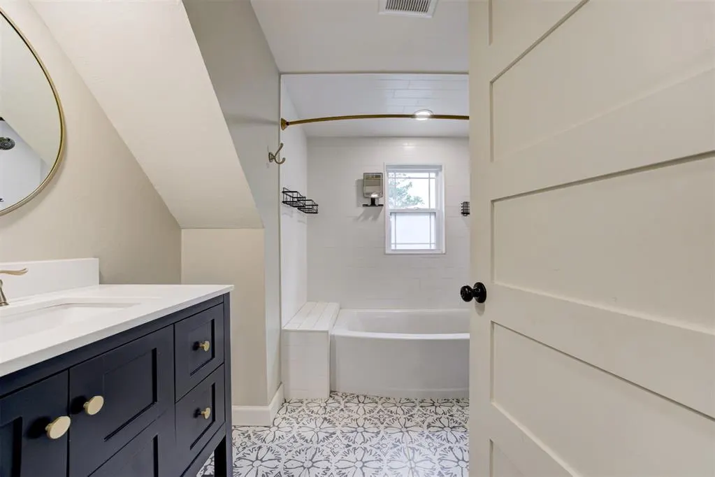 Photo 31 — 1502 W Cleveland Avenue, Guthrie, OK 73044