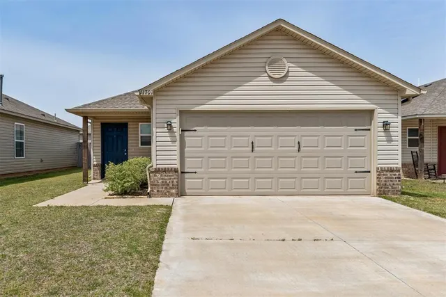 Photo 4 — 11701 Casey Drive, Yukon, OK 73099
