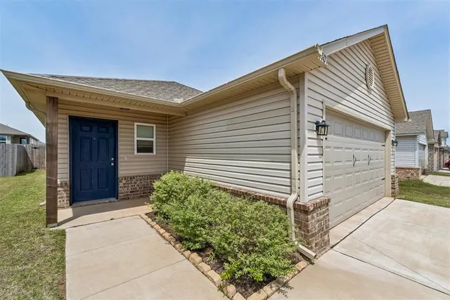Photo 5 — 11701 Casey Drive, Yukon, OK 73099