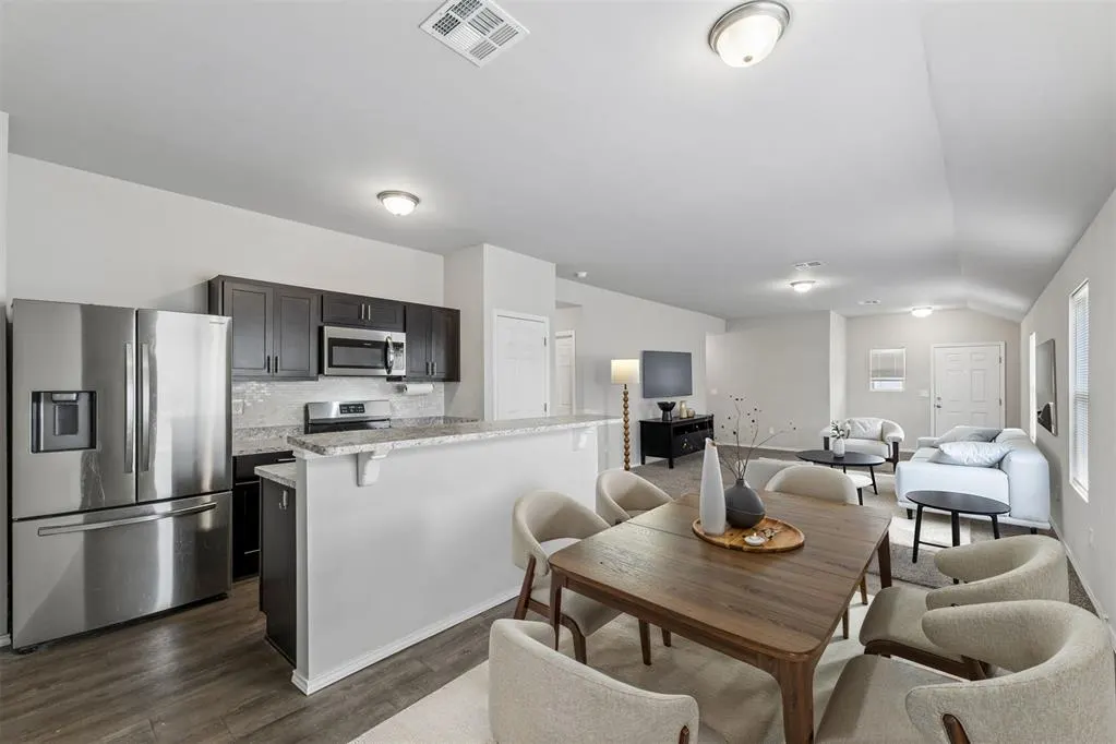 Photo 8 — 11701 Casey Drive, Yukon, OK 73099