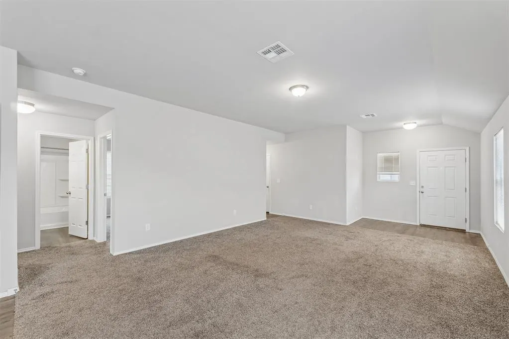 Photo 13 — 11701 Casey Drive, Yukon, OK 73099