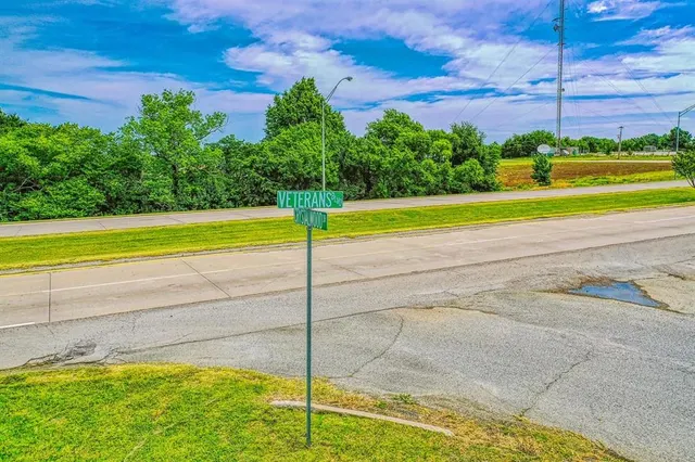 Photo 7 — 2200 N Knox Road, Ardmore, OK 73401