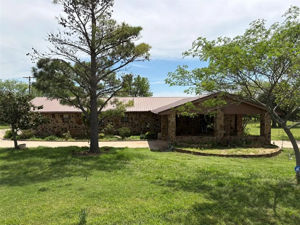 Photo 3 — 41693 Highway 59, Asher, OK 74826