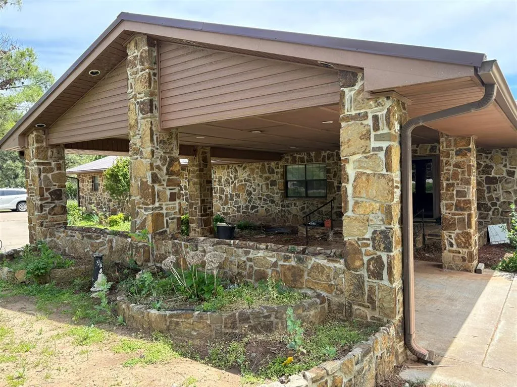 Photo 5 — 41693 Highway 59, Asher, OK 74826