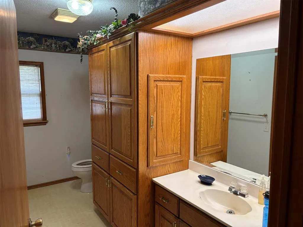 Photo 18 — 41693 Highway 59, Asher, OK 74826