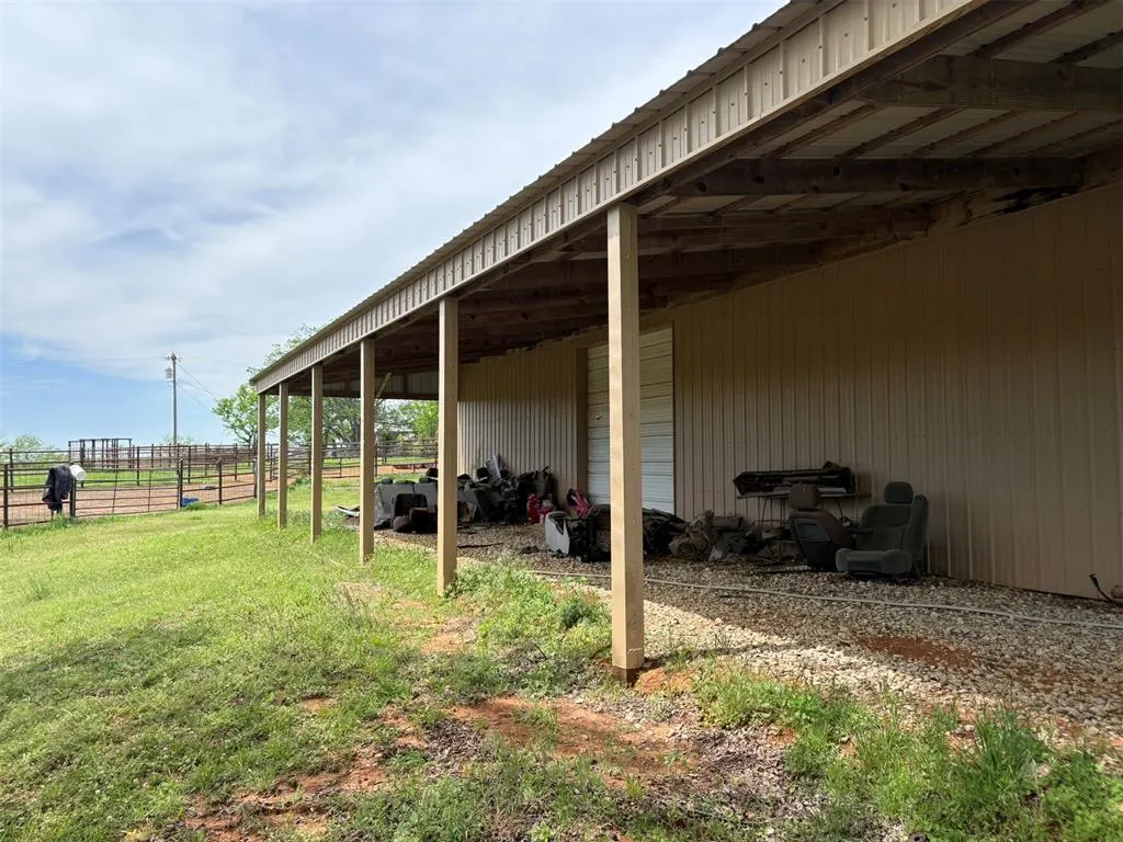 Photo 36 — 41693 Highway 59, Asher, OK 74826