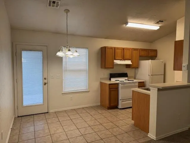 Photo 6 — 1911 Durham Place, Norman, OK 73071