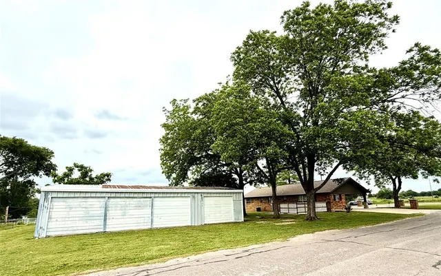 Photo 6 — 501 W Cottage Street, Ada, OK 74820