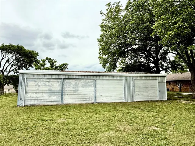 Photo 7 — 501 W Cottage Street, Ada, OK 74820