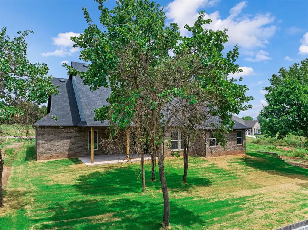 Photo 34 — 8132 Amber Ridge Drive, Edmond, OK 73034