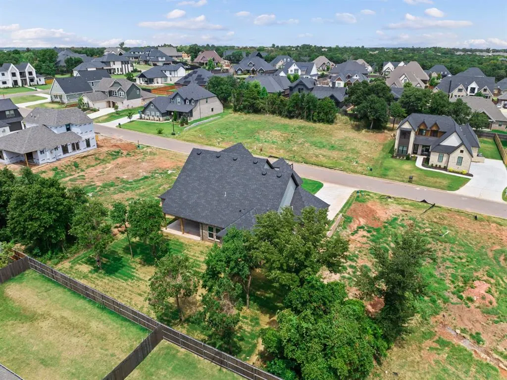 Photo 36 — 8132 Amber Ridge Drive, Edmond, OK 73034