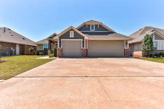 Sold home at 2800 Pebble Creek Street