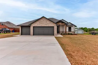 Sold home at 404 Candice Drive