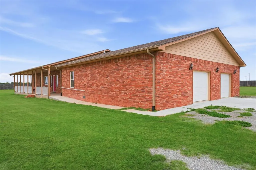 Photo 8 — 18784 E 1130 Road, Sayre, OK 73662