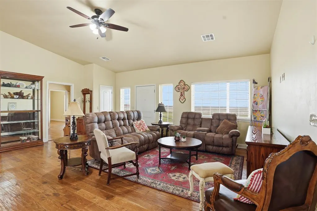 Photo 18 — 18784 E 1130 Road, Sayre, OK 73662