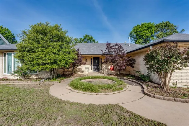 Front exterior — 12109 S Wentworth Place, Oklahoma City, OK 73170