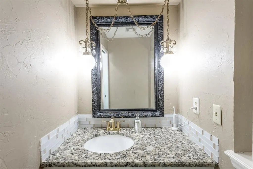 Photo 41 — 12109 S Wentworth Place, Oklahoma City, OK 73170