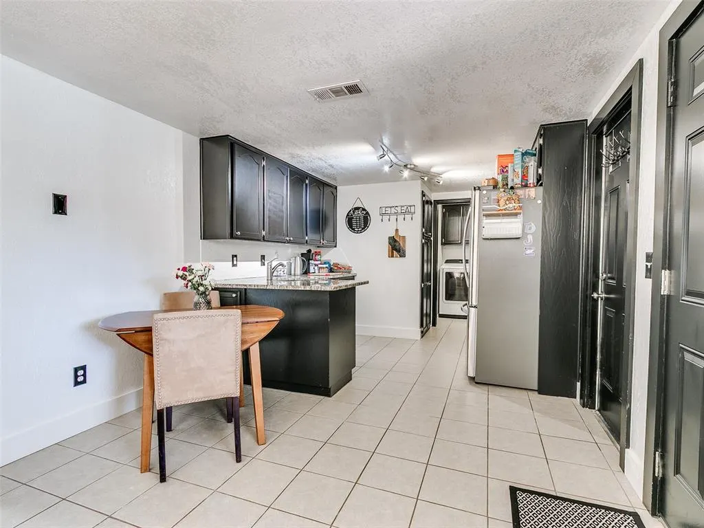 Photo 8 — 2114 Westmore Drive, Moore, OK 73170