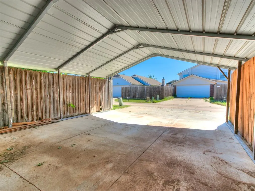 Photo 13 — 2114 Westmore Drive, Moore, OK 73170