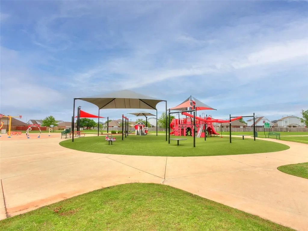 Photo 17 — 2114 Westmore Drive, Moore, OK 73170