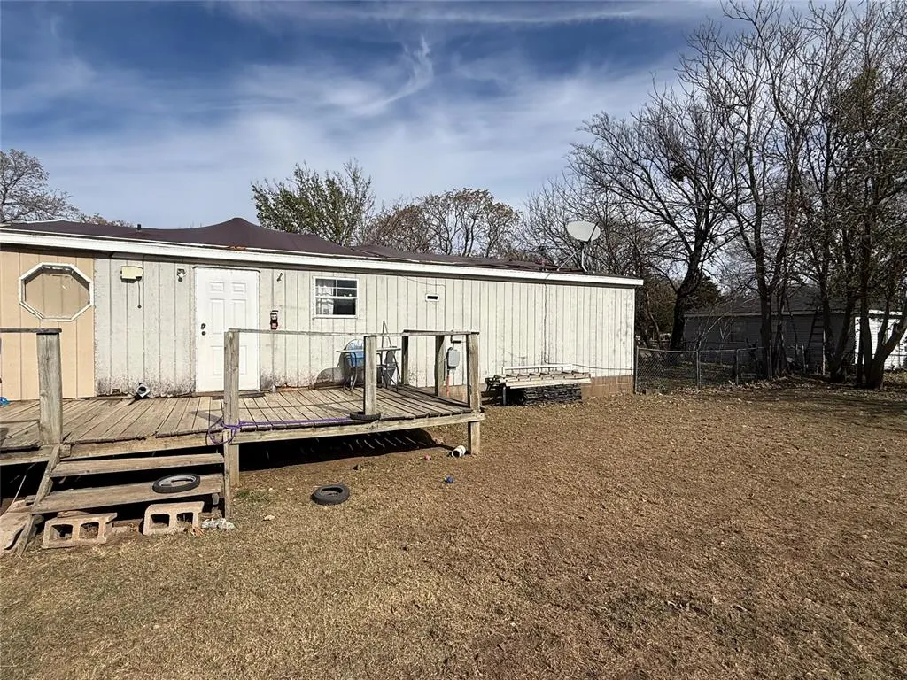 Photo 23 — 209 E 1st Street, Davenport, OK 74026