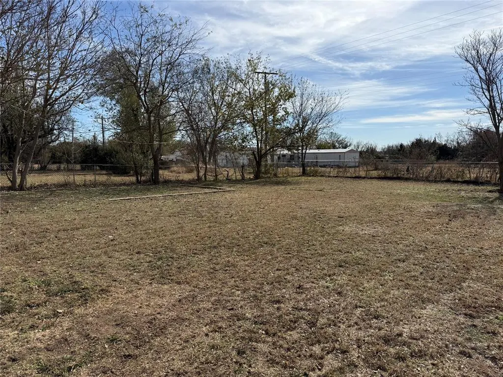 Photo 24 — 209 E 1st Street, Davenport, OK 74026