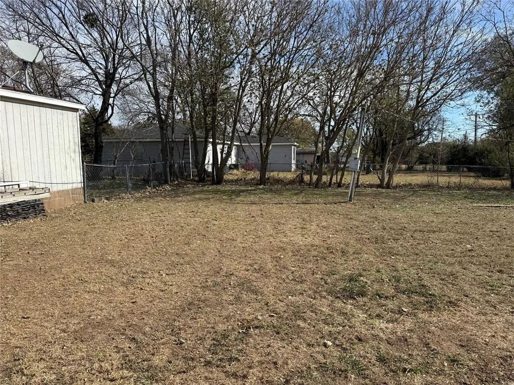 Photo 25 — 209 E 1st Street, Davenport, OK 74026