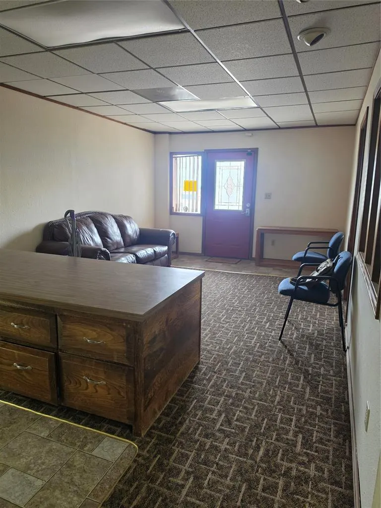 Photo 3 — 202 W Broadway Street, Hollis, OK 73550