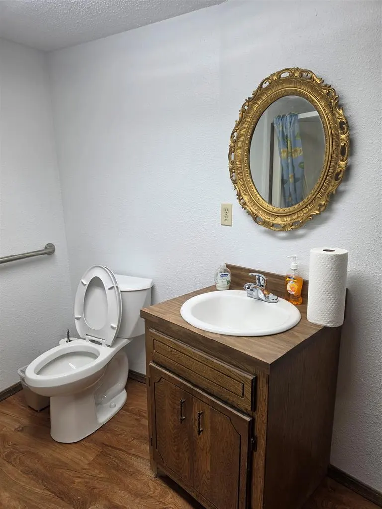 Photo 23 — 202 W Broadway Street, Hollis, OK 73550