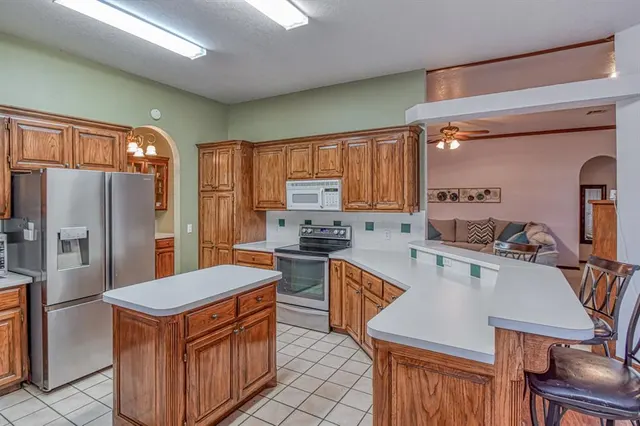 Photo 8 — 304 Baker Street, Norman, OK 73072