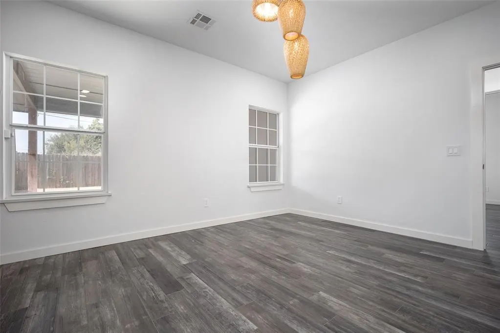 Photo 23 — 5105 S RHODE ISLAND Avenue, Oklahoma City, OK 73129